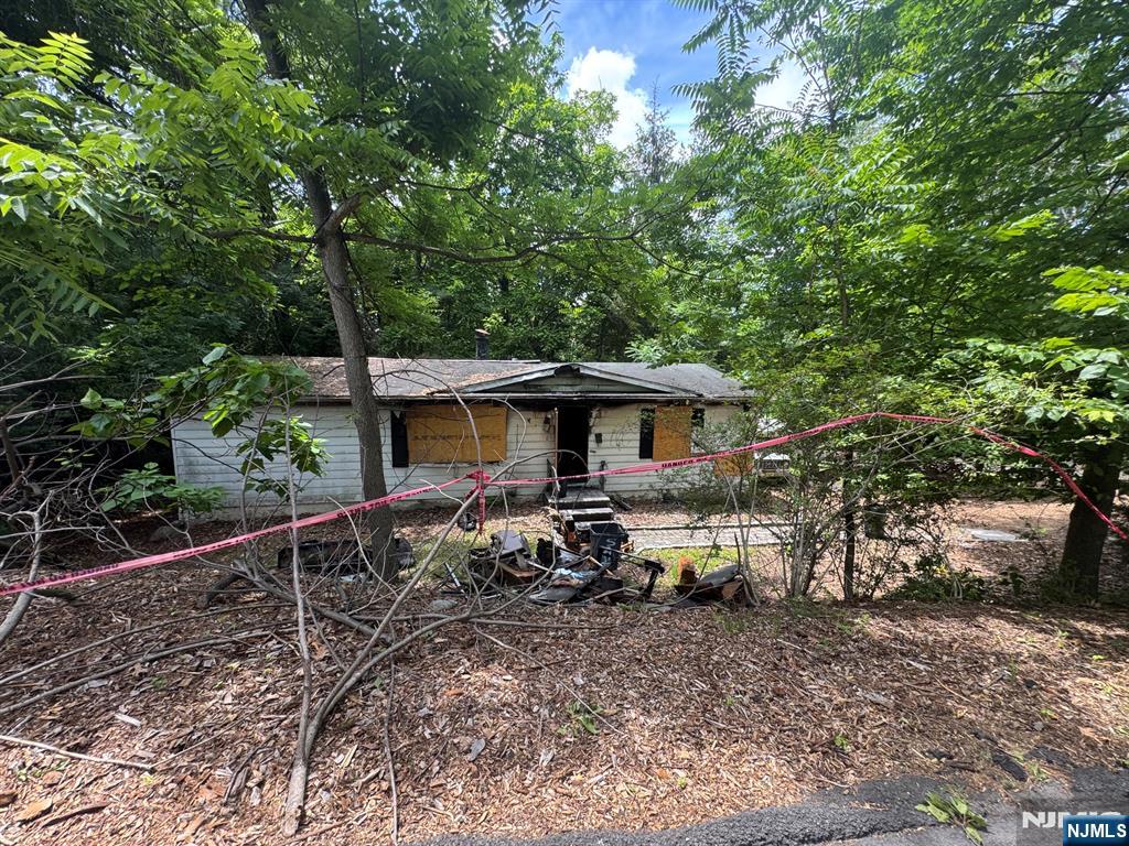40 Forest Avenue