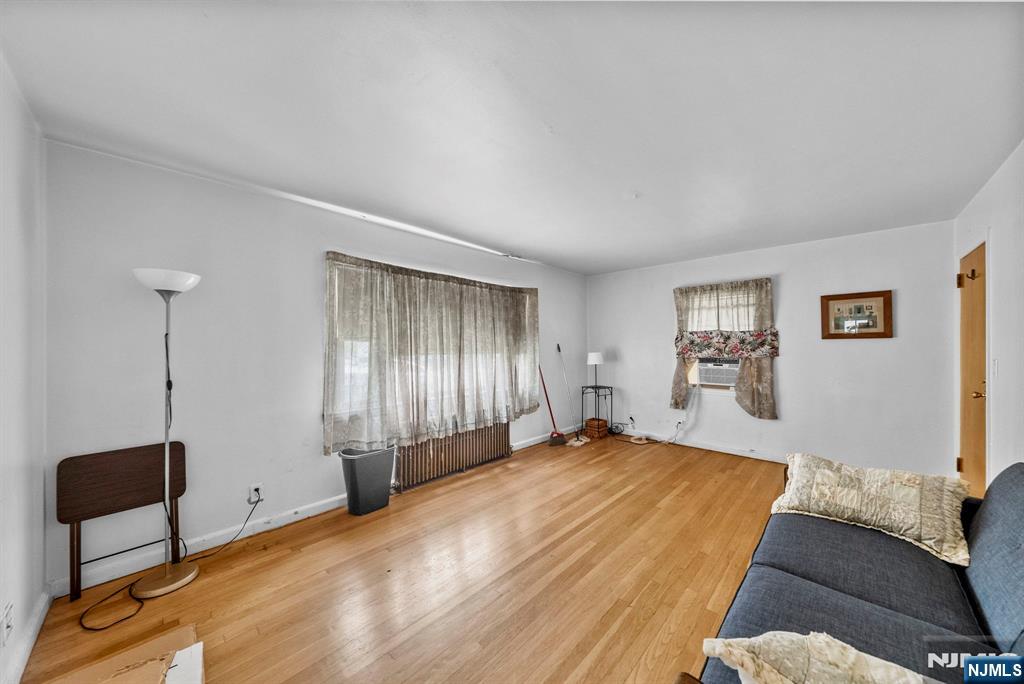 385 Mckinley Street Property Photo 4