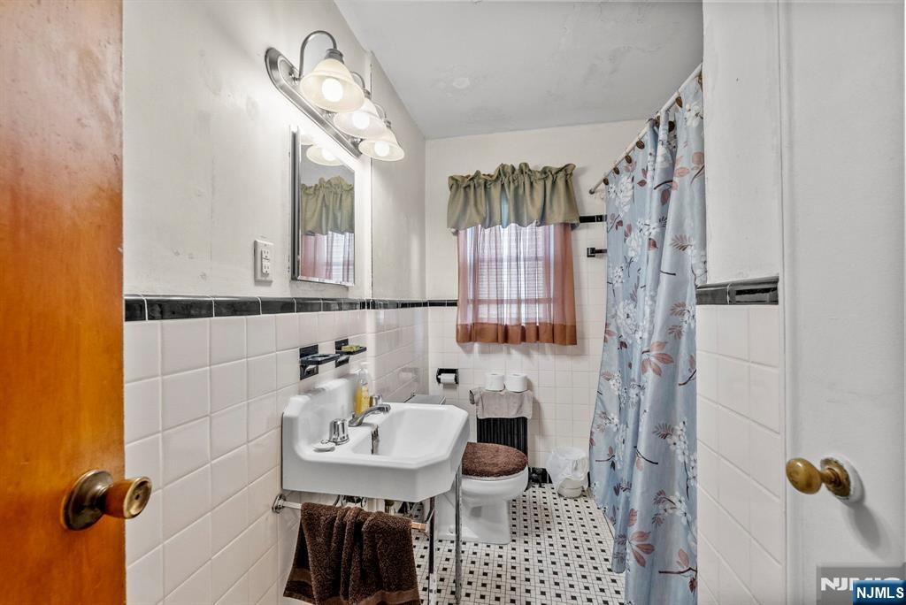 385 Mckinley Street Property Photo 12