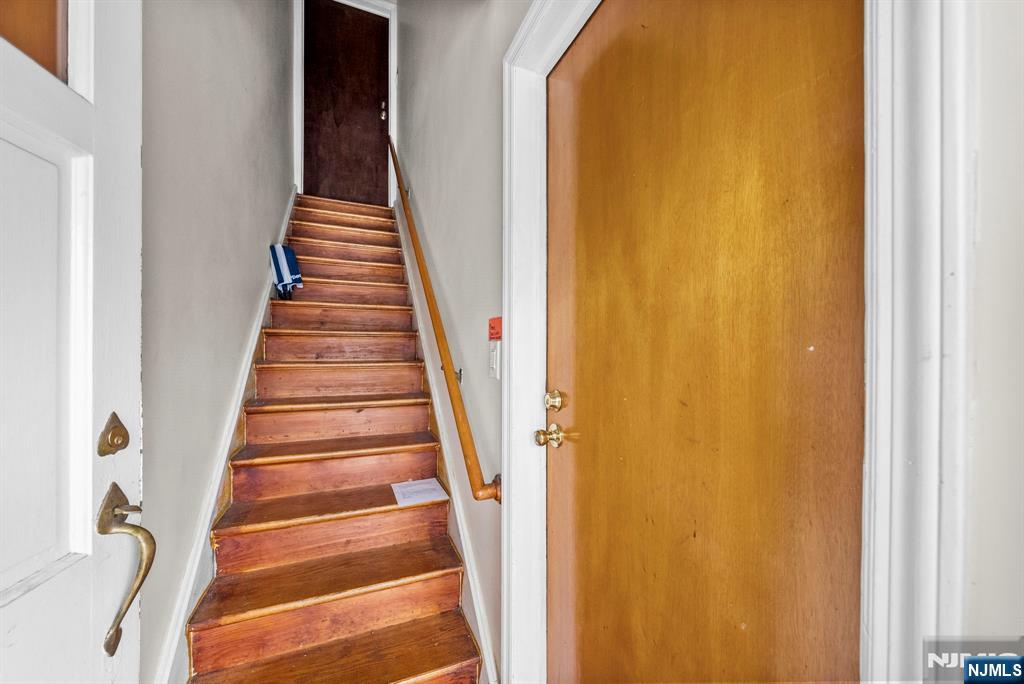 385 Mckinley Street Property Photo 14