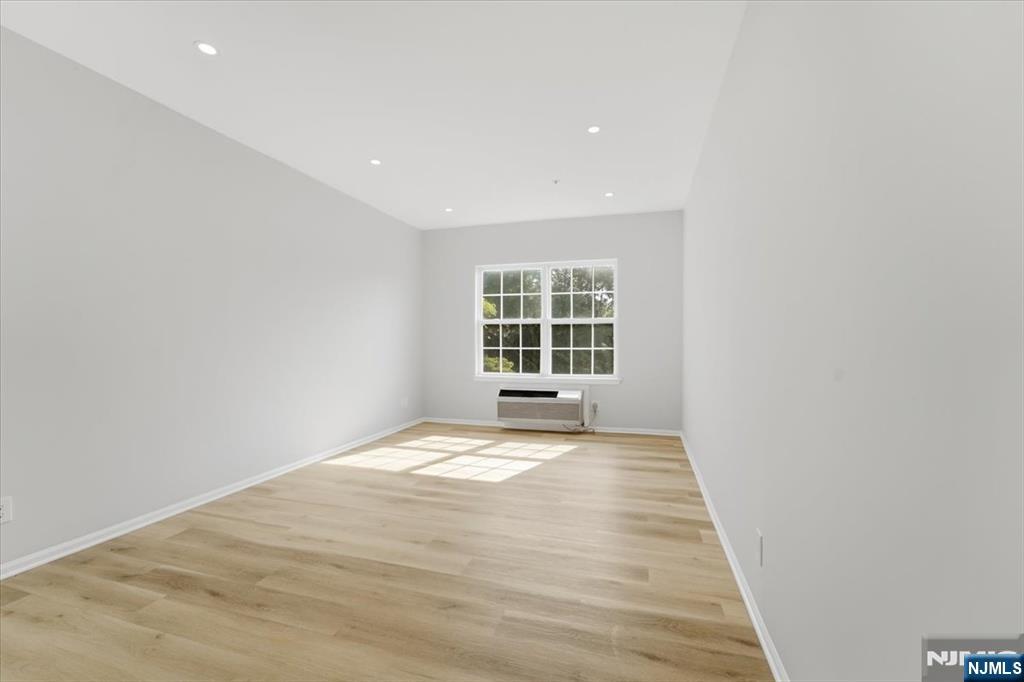 1311 Richmond Road Property Photo 9