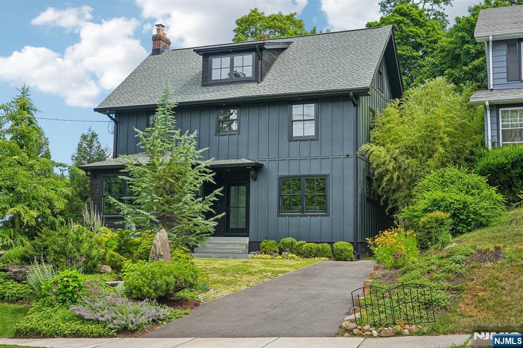 63 Ravine Avenue Property Photo 2