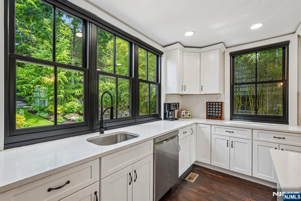 63 Ravine Avenue Property Photo 24