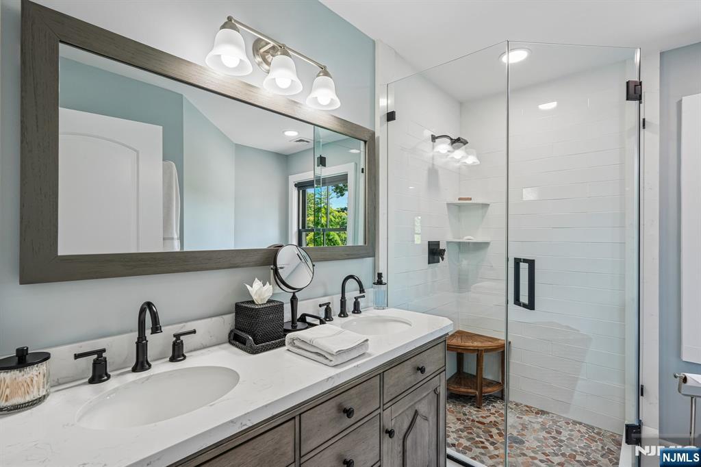 63 Ravine Avenue Property Photo 36