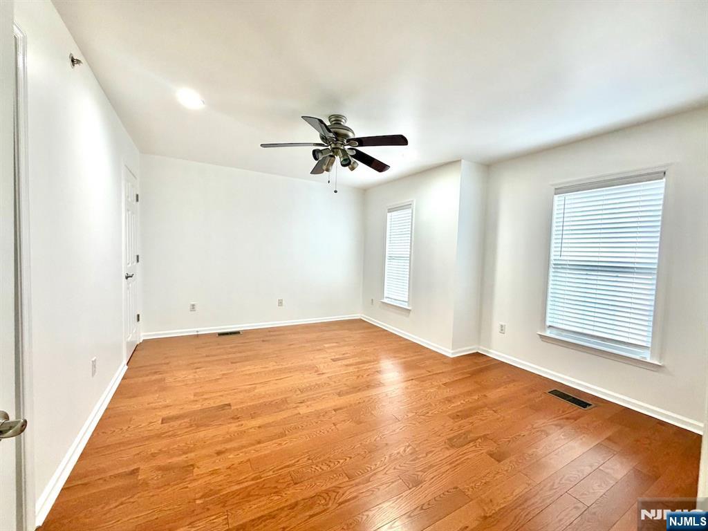 200 Dey Street 247 Property Photo 11