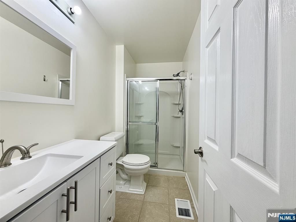 200 Dey Street 247 Property Photo 22
