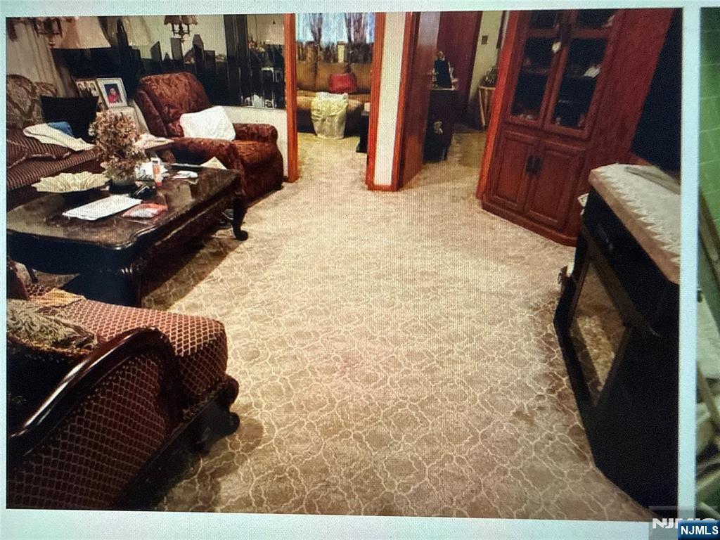 235 Cliff Street Property Photo 8