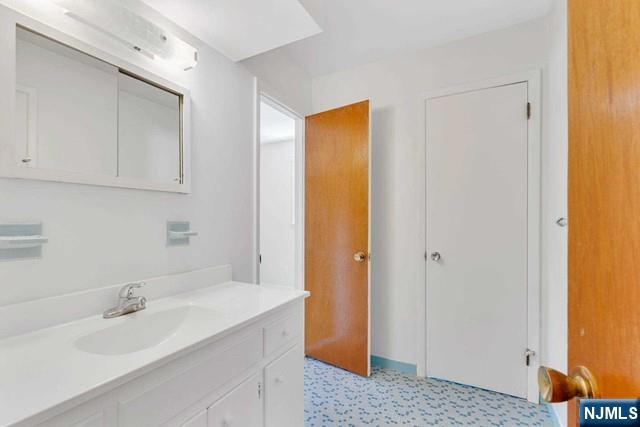 516 Knickerbocker Road Property Photo 25