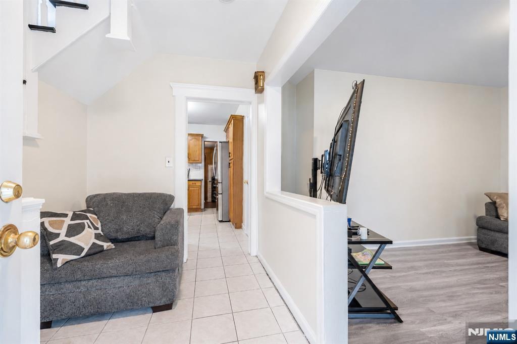 37 Fenner Avenue Property Photo 3