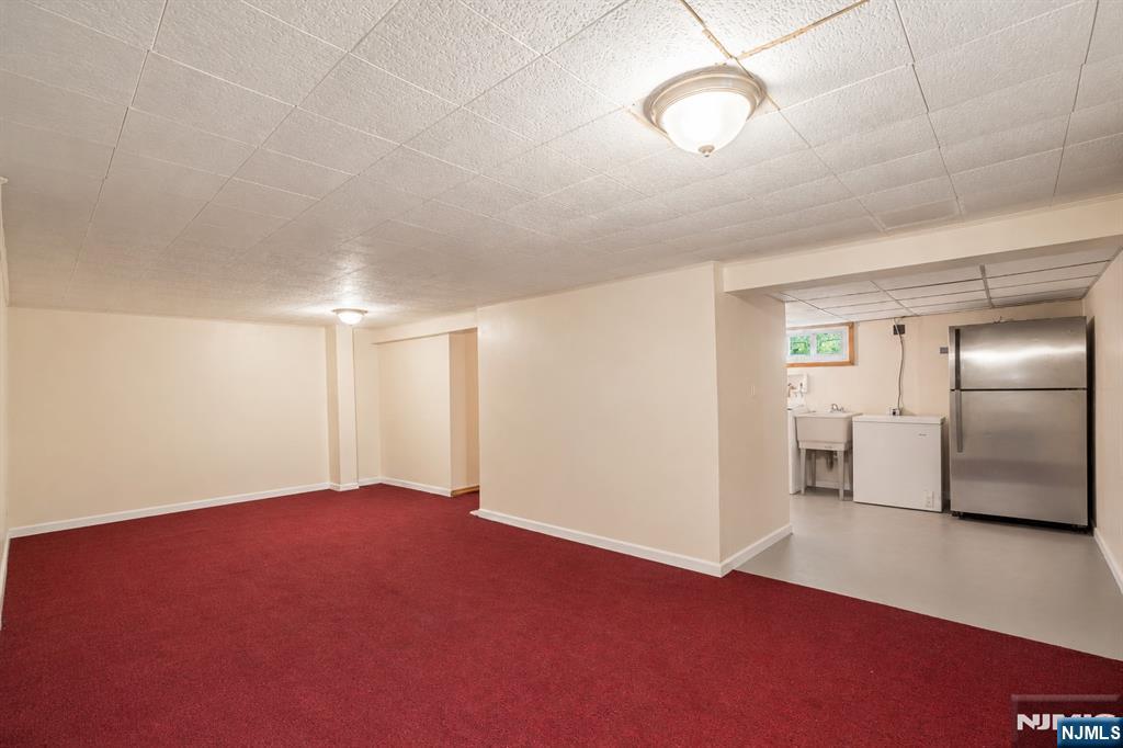 37 Fenner Avenue Property Photo 19