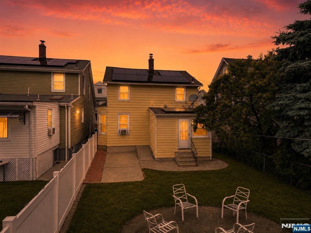 37 Fenner Avenue Property Photo 27