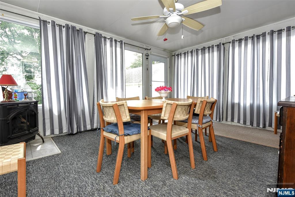 166 Kent Street Property Photo 6