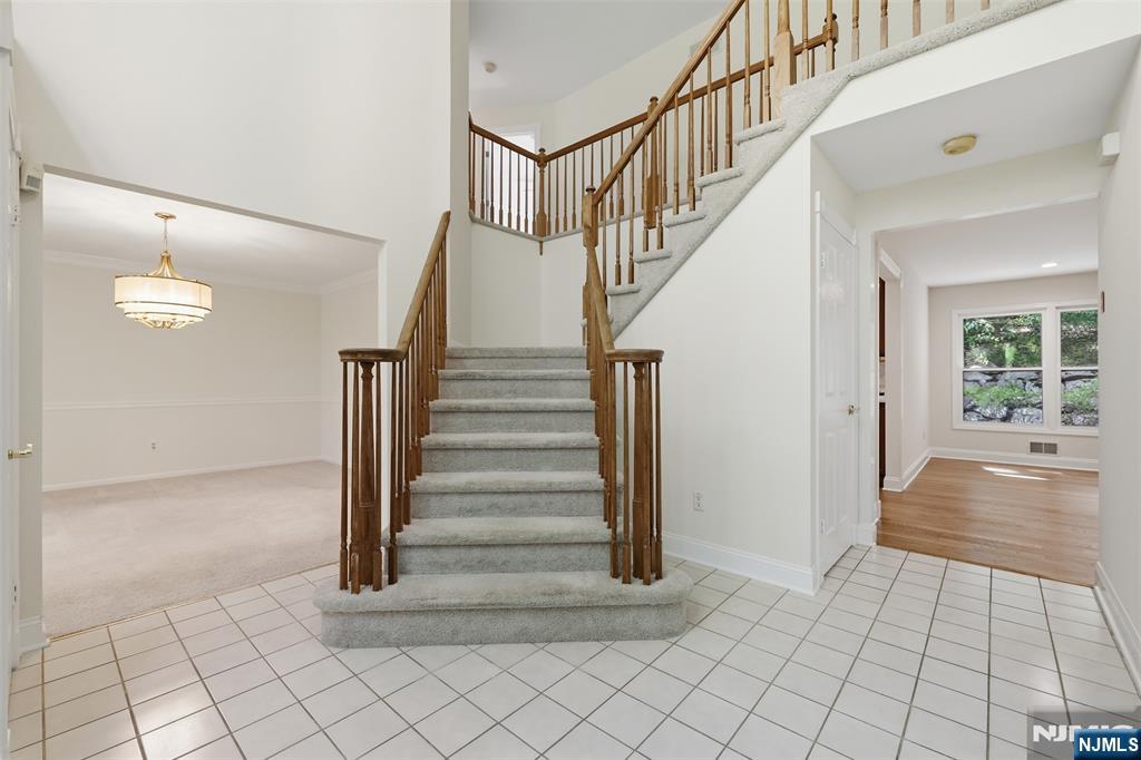 20 Indian Run Road Property Photo 5