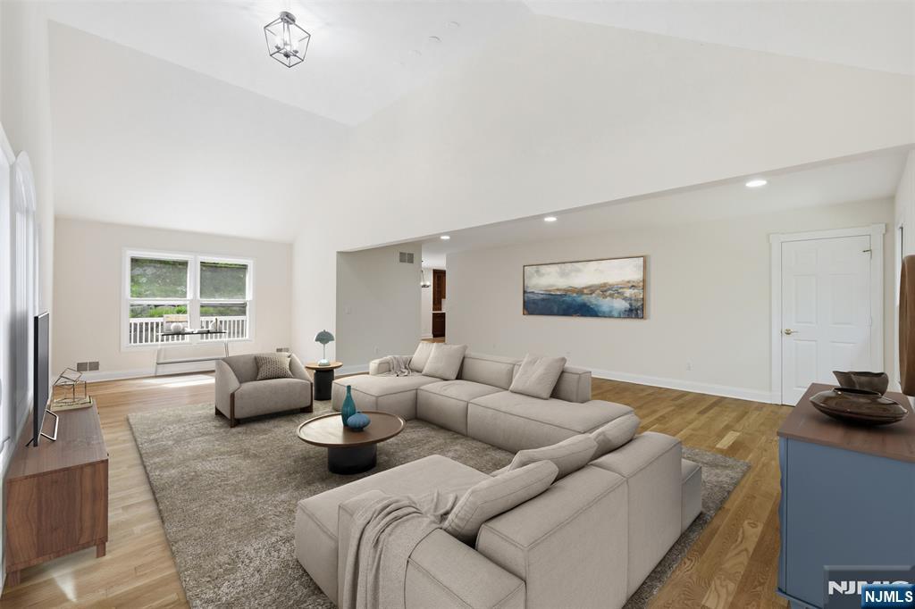 20 Indian Run Road Property Photo 25