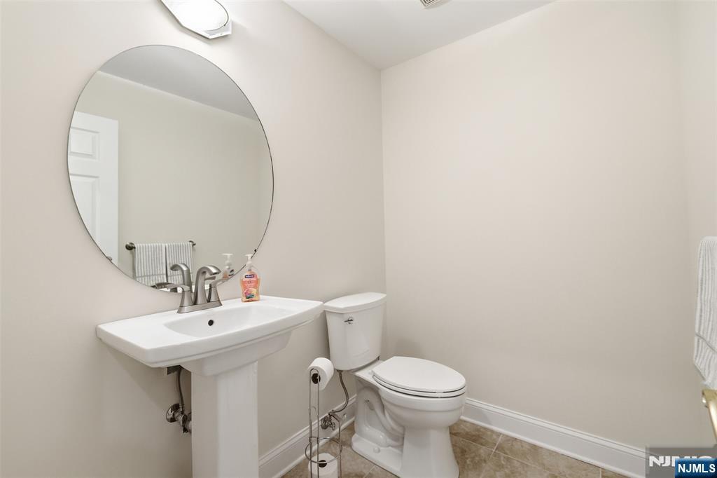 20 Indian Run Road Property Photo 27
