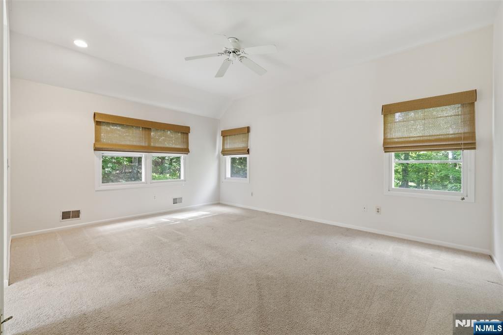 20 Indian Run Road Property Photo 29