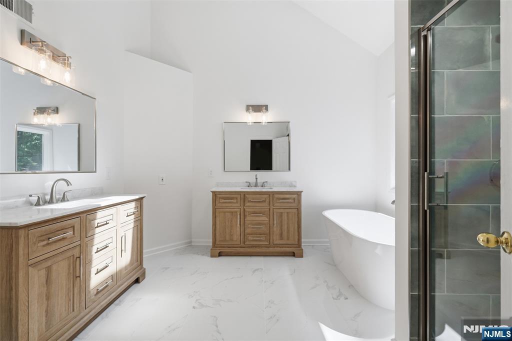 20 Indian Run Road Property Photo 30