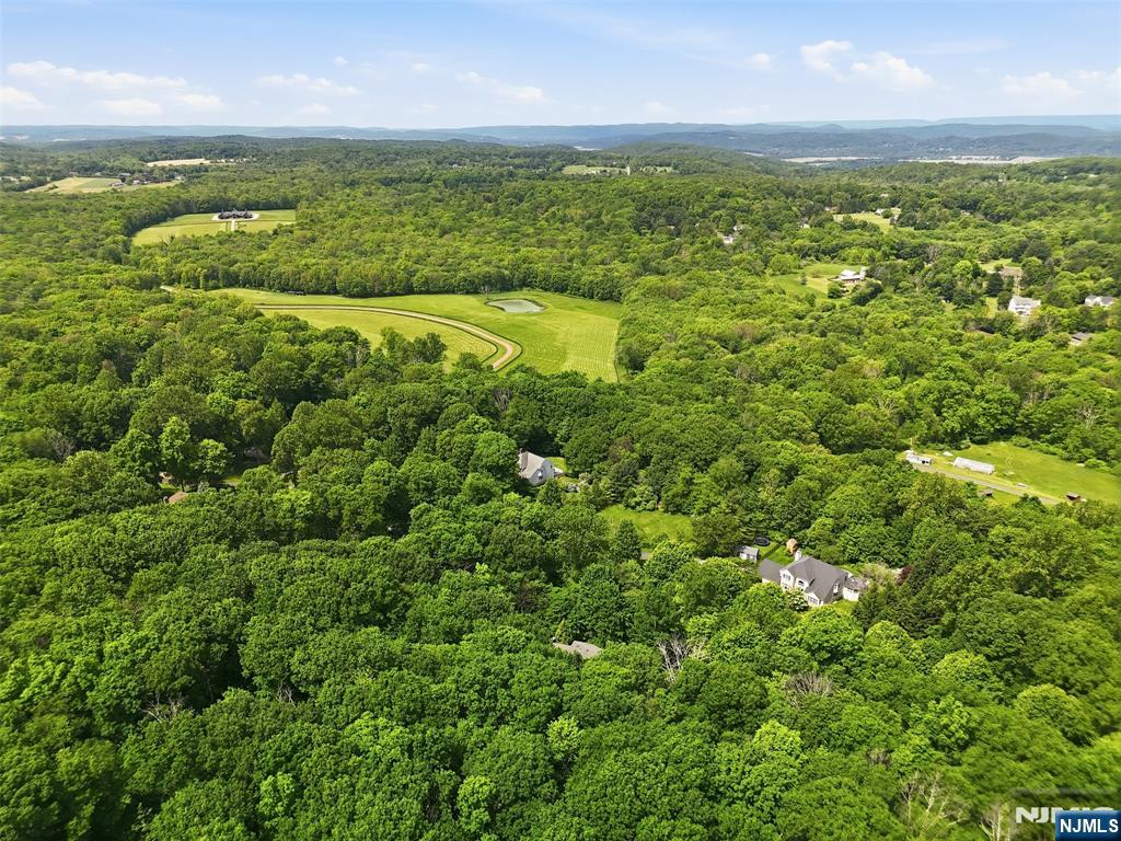 20 Indian Run Road Property Photo 49