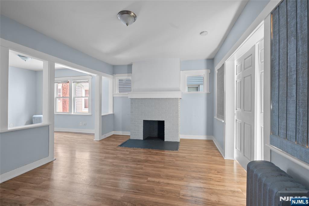 17 Cottage Place Property Photo 3