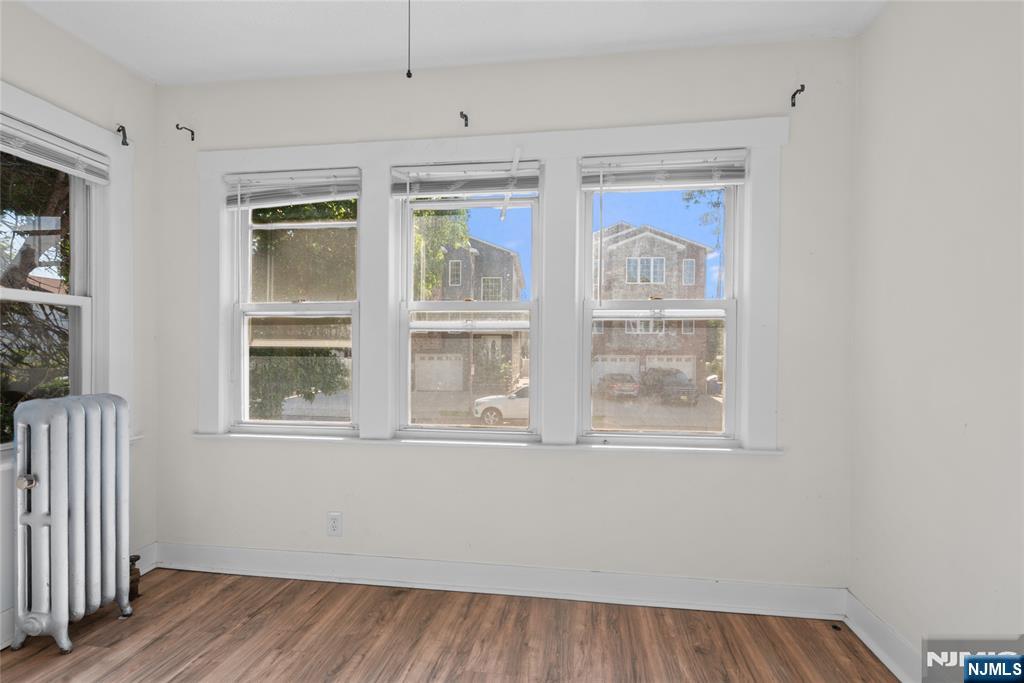 17 Cottage Place Property Photo 4