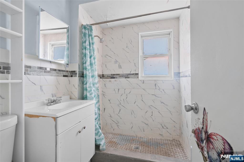 17 Cottage Place Property Photo 12