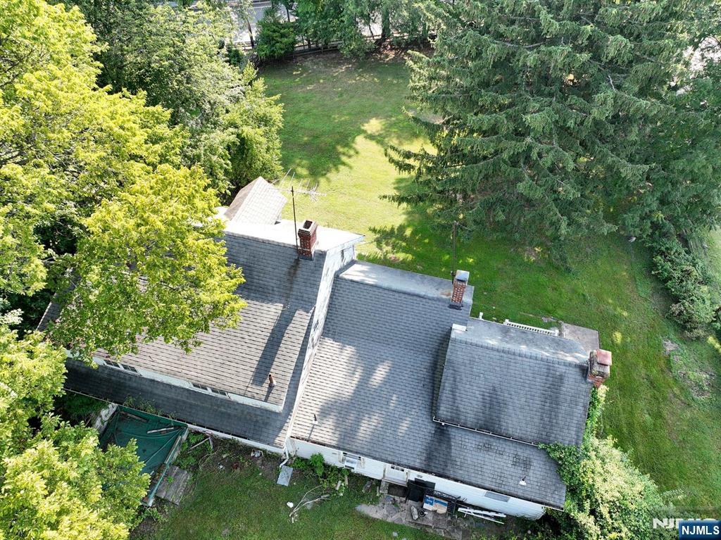 24 Middletown Road Property Photo 13