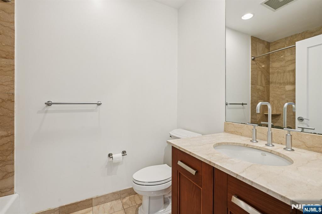 8100 River Road 210 Property Photo 19