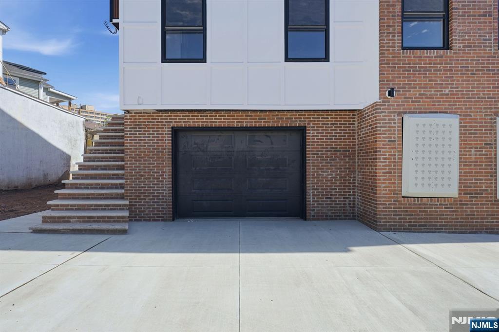 36 Parkhurst Street Property Photo 2