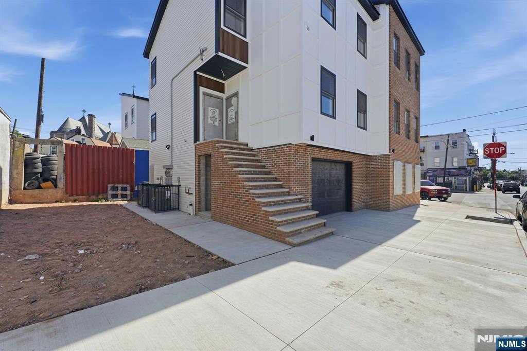 36 Parkhurst Street Property Photo 5