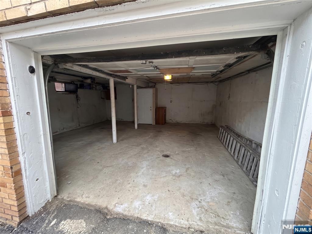 236 Alexander Street Property Photo 13