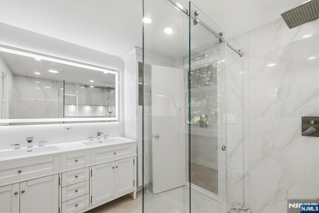 101 Pershing Road Property Photo 23