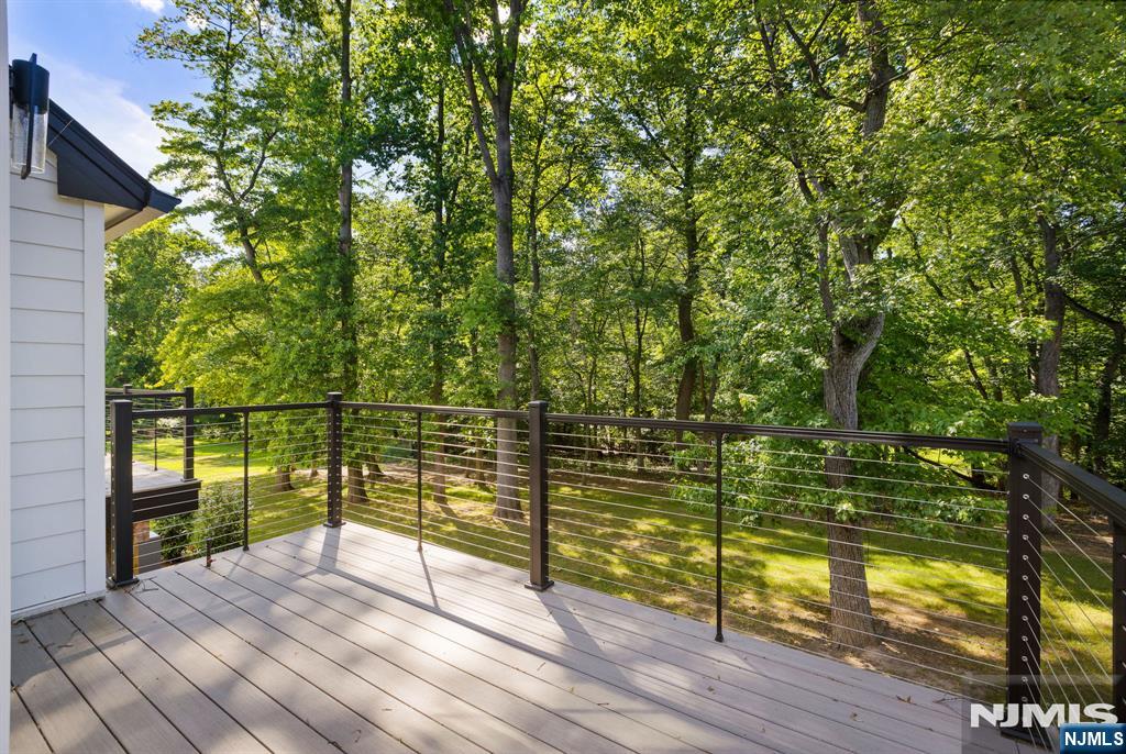 2 Stone Bridge Court Property Photo 15