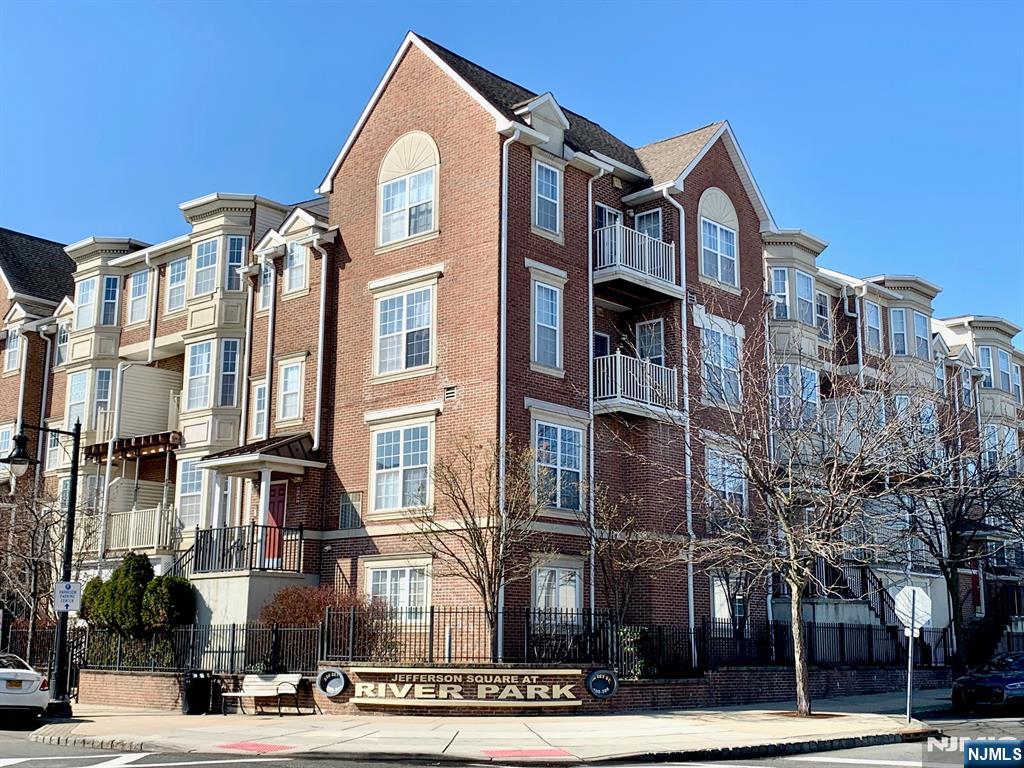 200 Dey Street 277 Property Photo 1