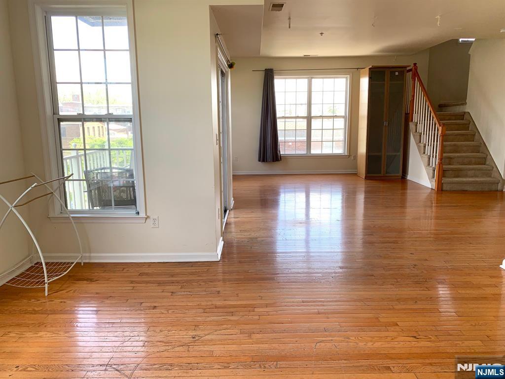 200 Dey Street 277 Property Photo 6