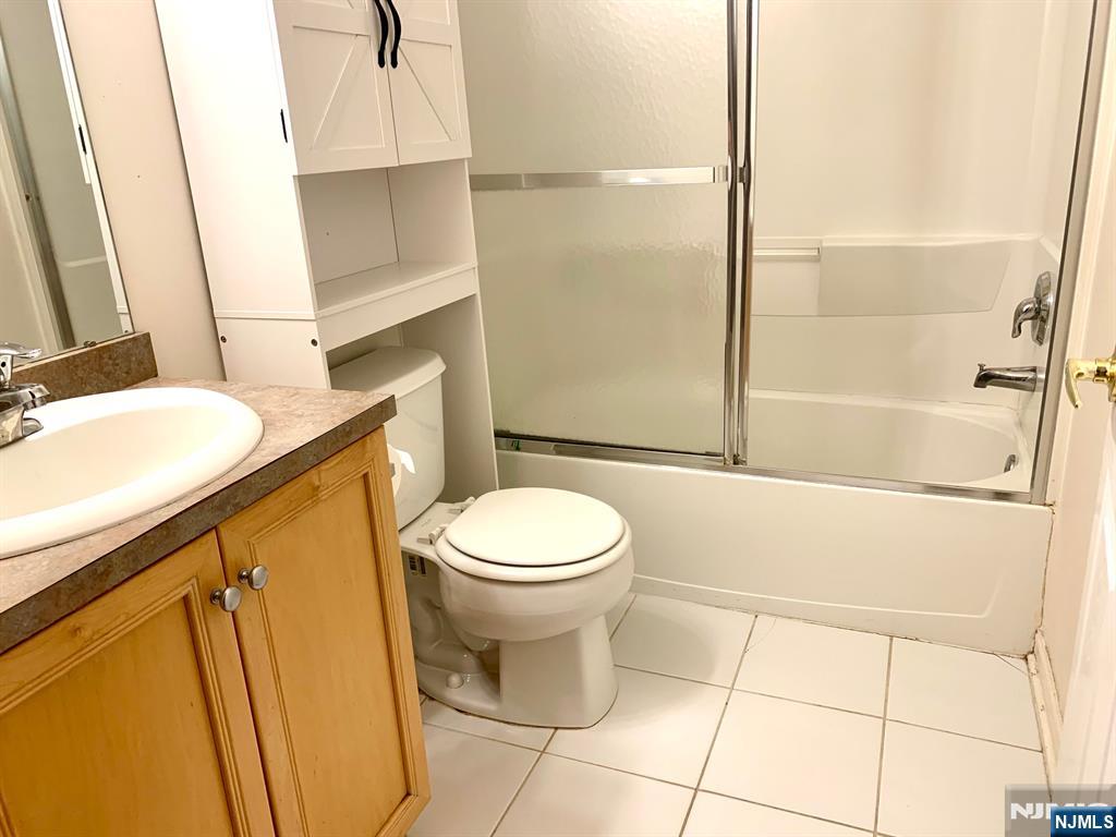 200 Dey Street 277 Property Photo 10