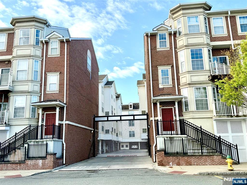 200 Dey Street 277 Property Photo 14