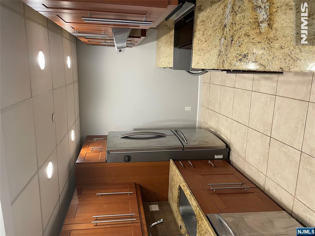 800 Palisade Avenue 1506 Property Photo 6