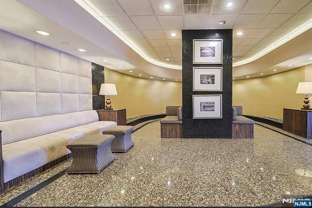 800 Palisade Avenue 1506 Property Photo 16