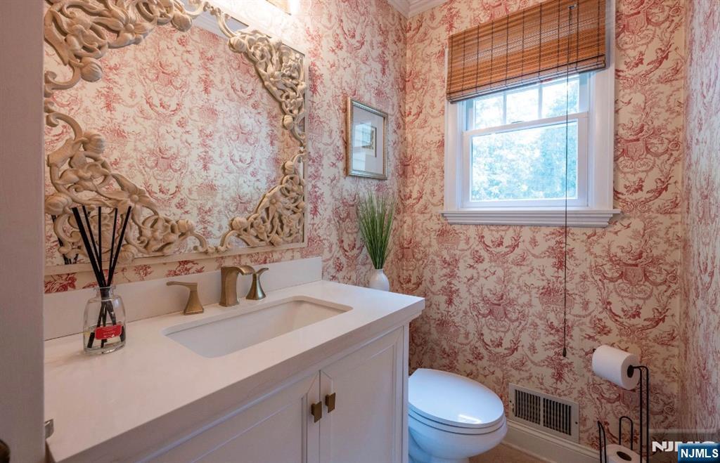4 Burma Road Property Photo 9