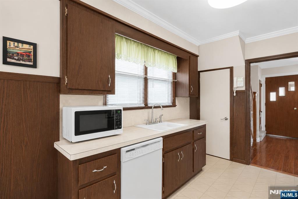 438-440 Joralemon Street Property Photo 8