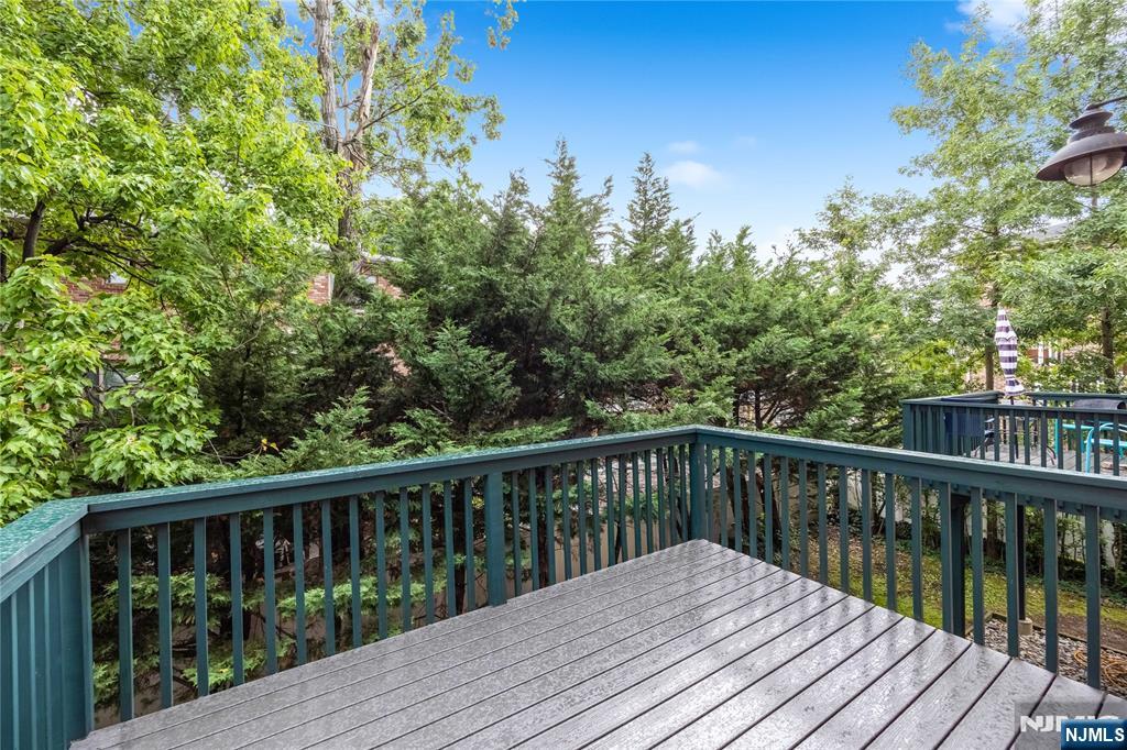 258 4th Street A Property Photo 12