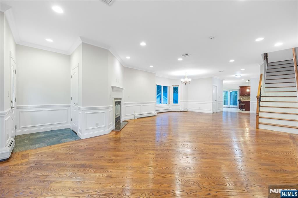 258 4th Street A Property Photo 17