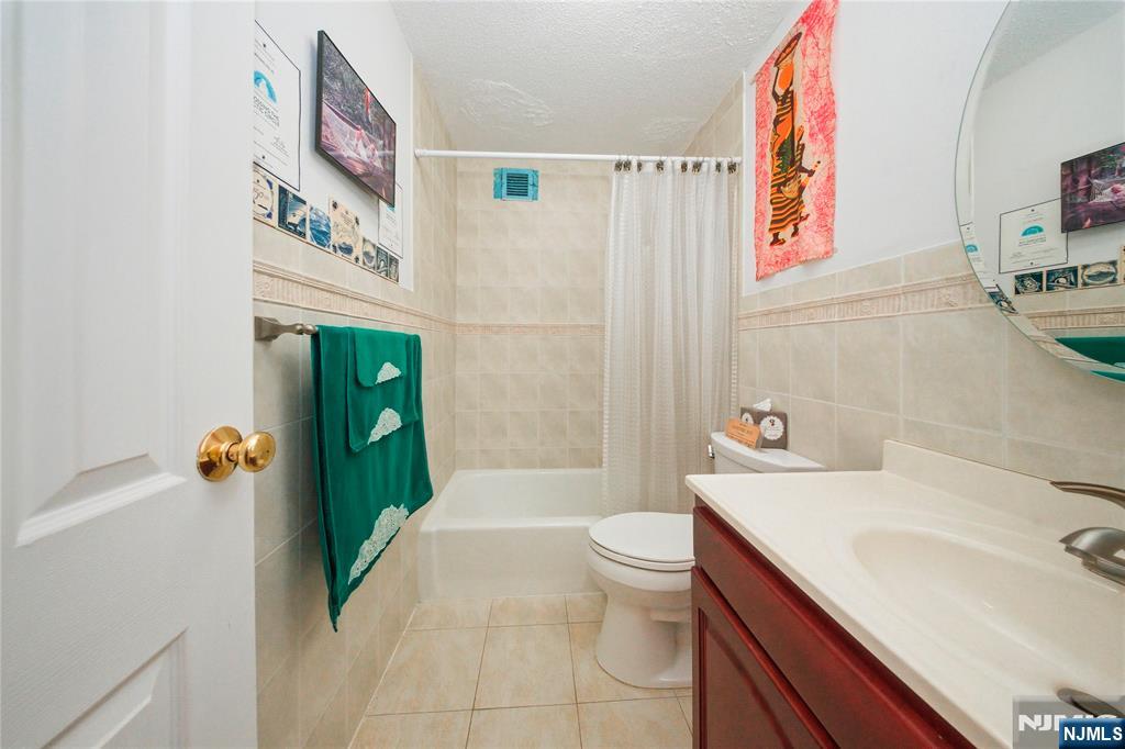 151 Prospect Avenue 16d Property Photo 6