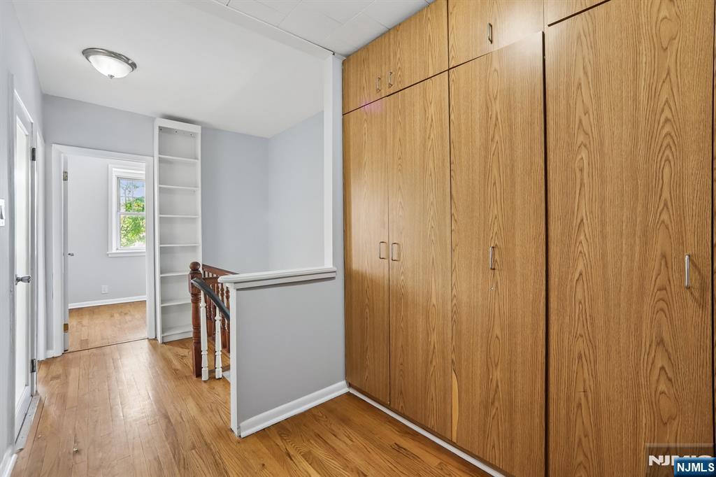 310 Centre Avenue Property Photo 16