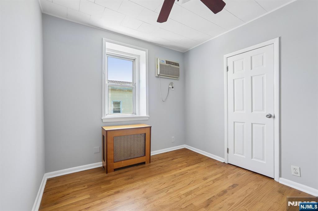 310 Centre Avenue Property Photo 23