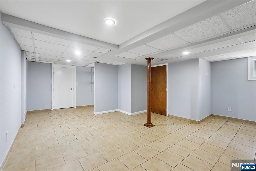 310 Centre Avenue Property Photo 35