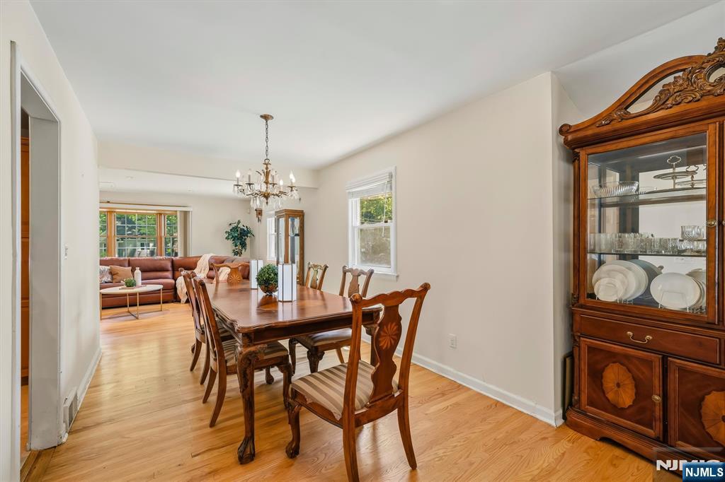 299 Davidson Avenue Property Photo 4