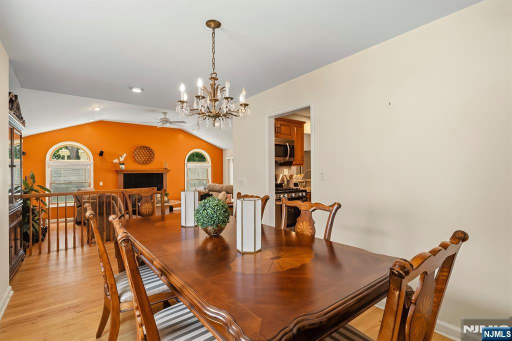 299 Davidson Avenue Property Photo 8