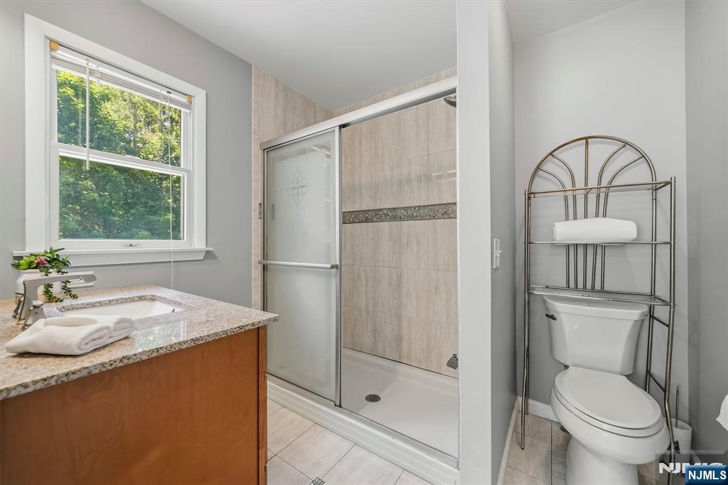 299 Davidson Avenue Property Photo 17