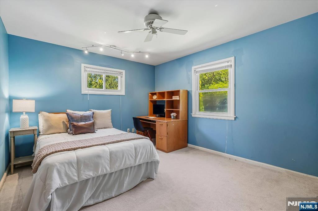 299 Davidson Avenue Property Photo 19
